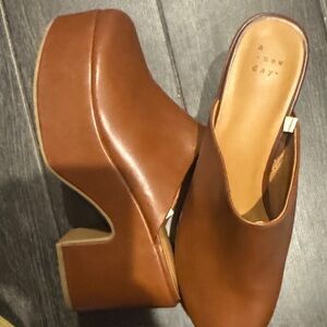 A New Day Women's Tan Platform Mules